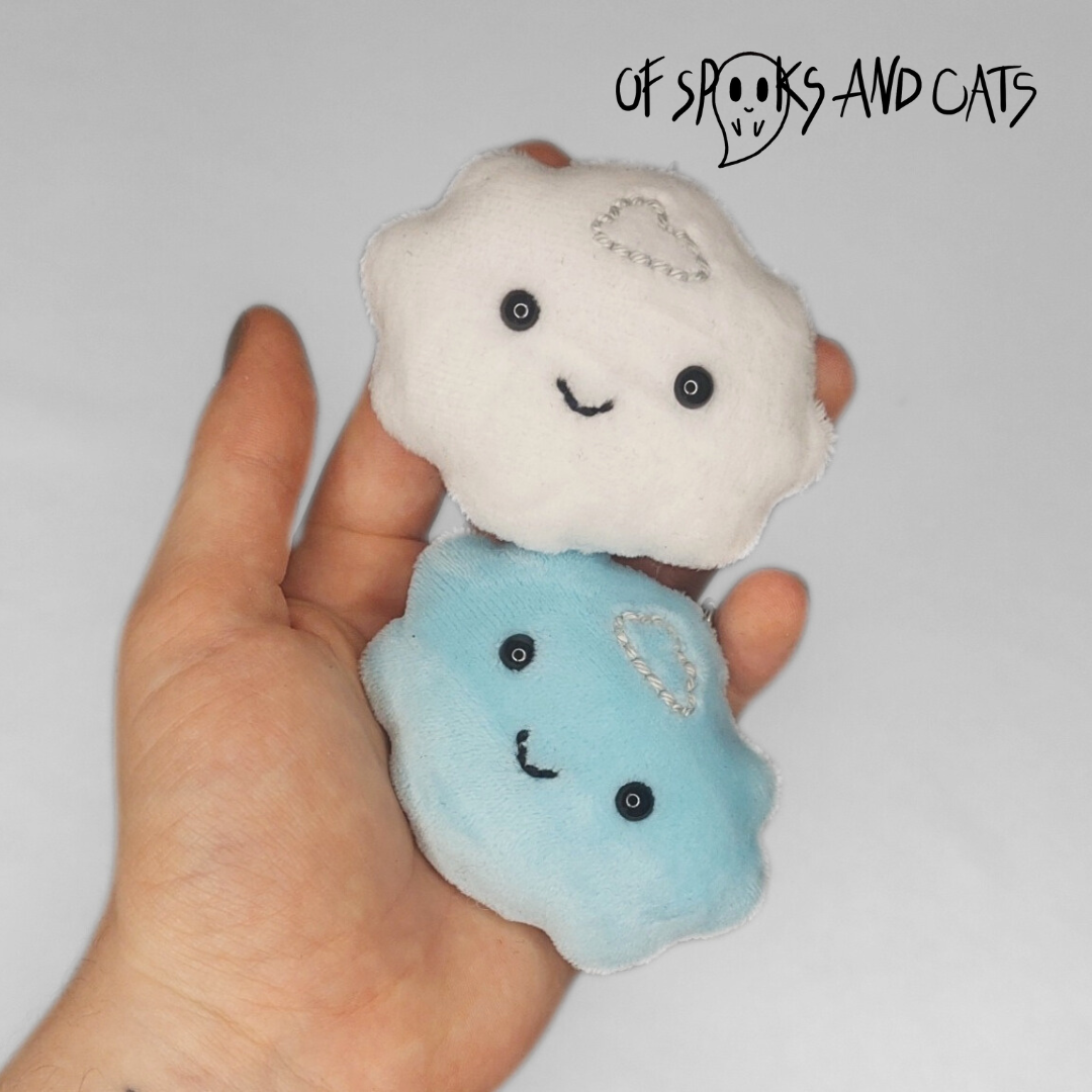 Wölkchen Schlüsselanhänger - Mini Kuscheltier Wolke - Sammlerstück