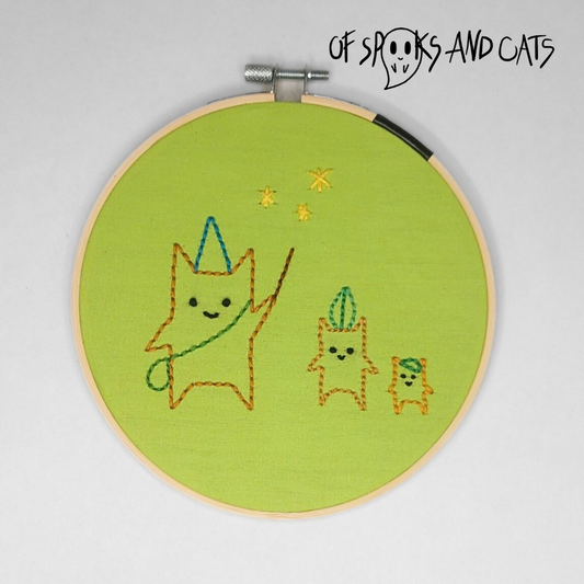 Die Kinder des Waldes - Handgesticktes Bild ⌀16cm