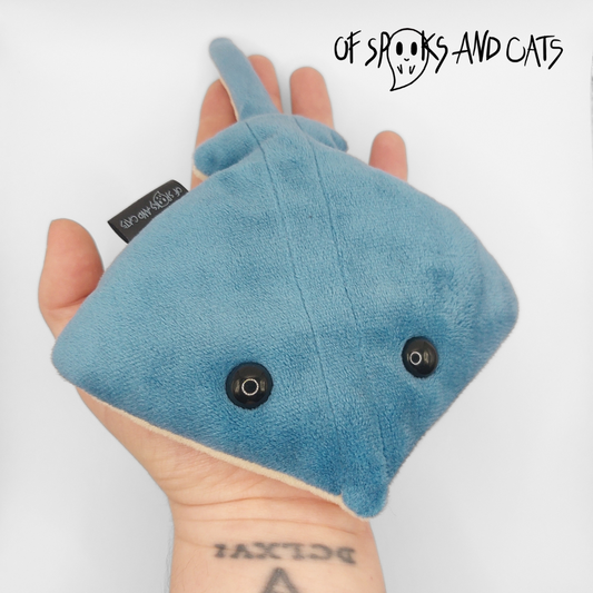 Manti der Rochen - Kleines Stofftier Mantarochen - Sammlerstück - Sorgenfreund