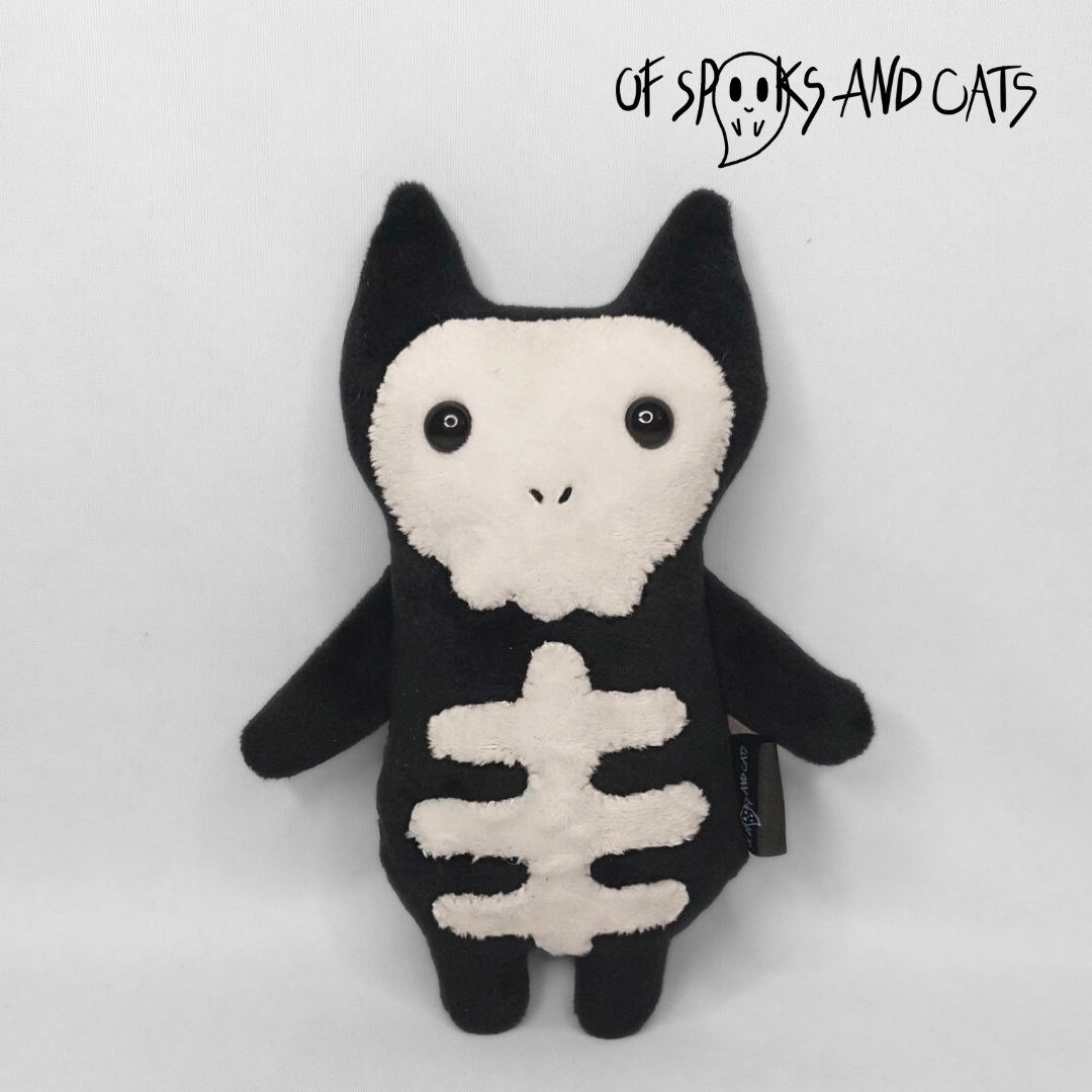Elli die Skelettkatze - Kleines Stofftier Halloween Katze - Sammlerstück