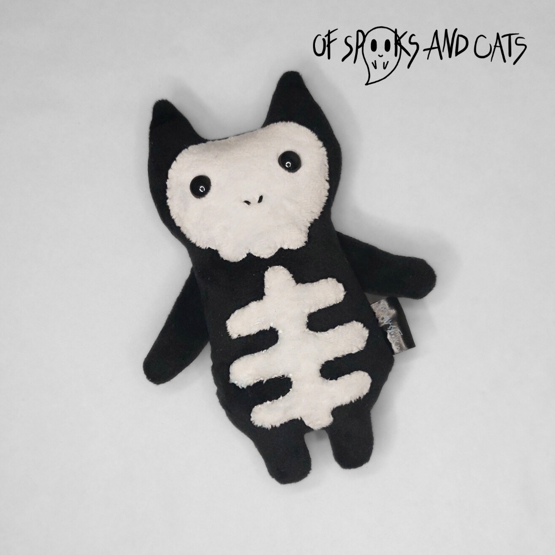 Elli die Skelettkatze - Kleines Stofftier Halloween Katze - Sammlerstück