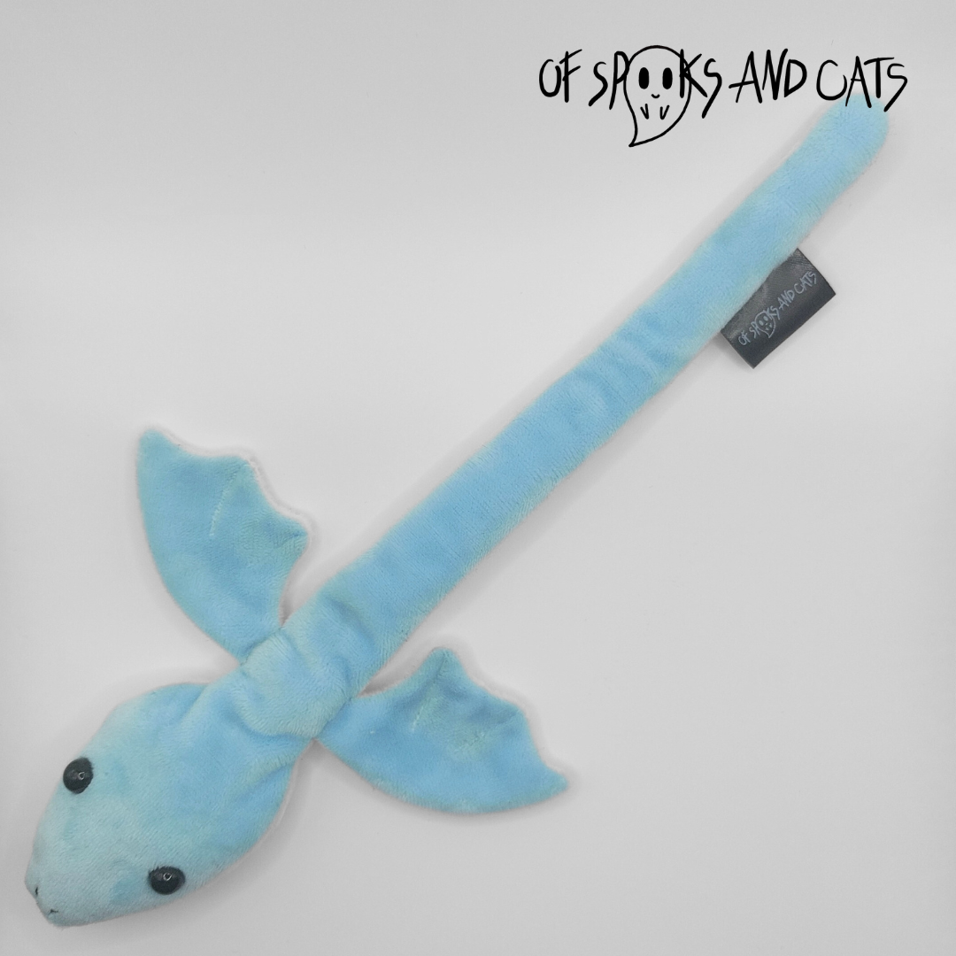 Arkti der Eisdrache - Mittleres Stofftier Drache Wyrm Fantasy - Sammlerstück - Sorgenfreund