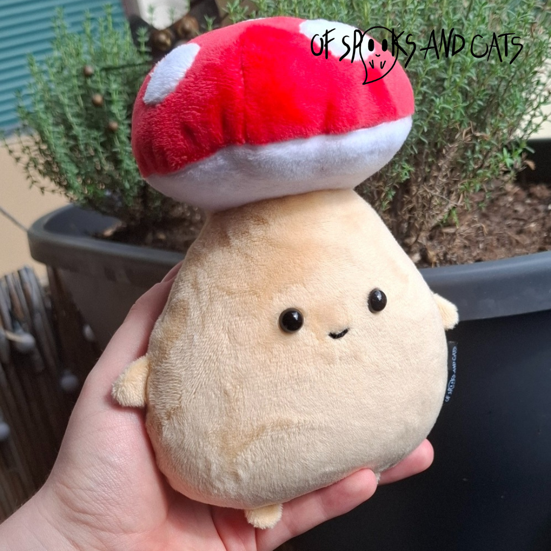 Pino der Pilzwächter - Kleines Kuscheltier Pilz Wesen Fantasy - Sammlerstück