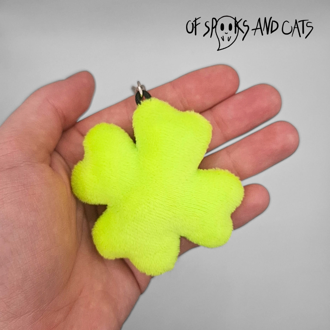 Vierblättriges Kleeblatt - Mini Kuscheltier Glücksbringer Klee - Schlüsselanhänger - Sammlerstück
