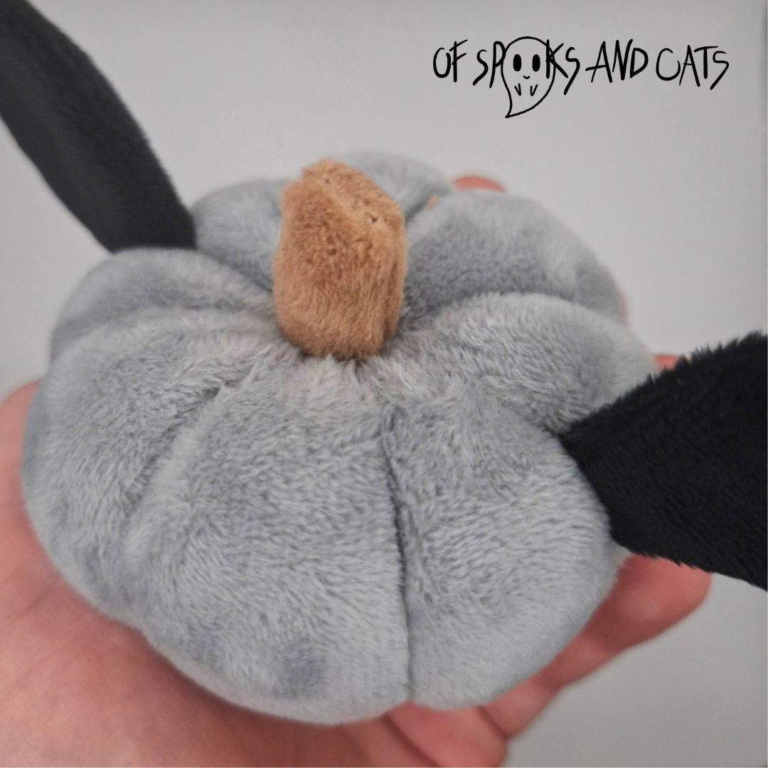 Halloween Plüschkürbisse - Deko Herbst Kürbis - Special Edition Fledermaus und Katze